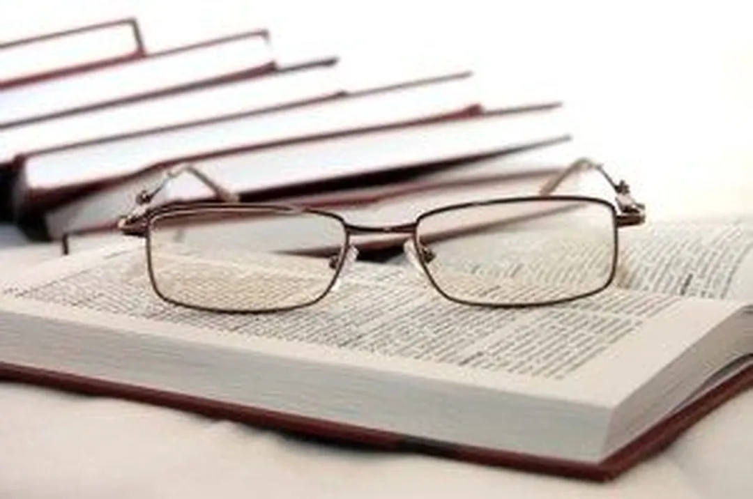 Reading Novels in a Foreign Language